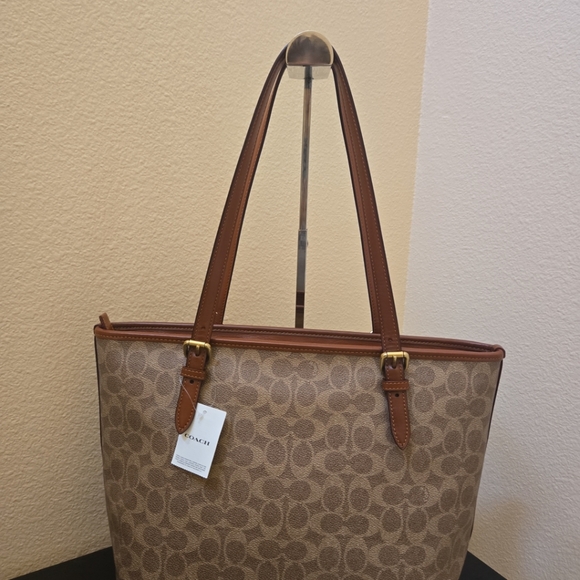 Coach Taylor Shoulder Bag In Signature Canvas - Picture 9 of 13